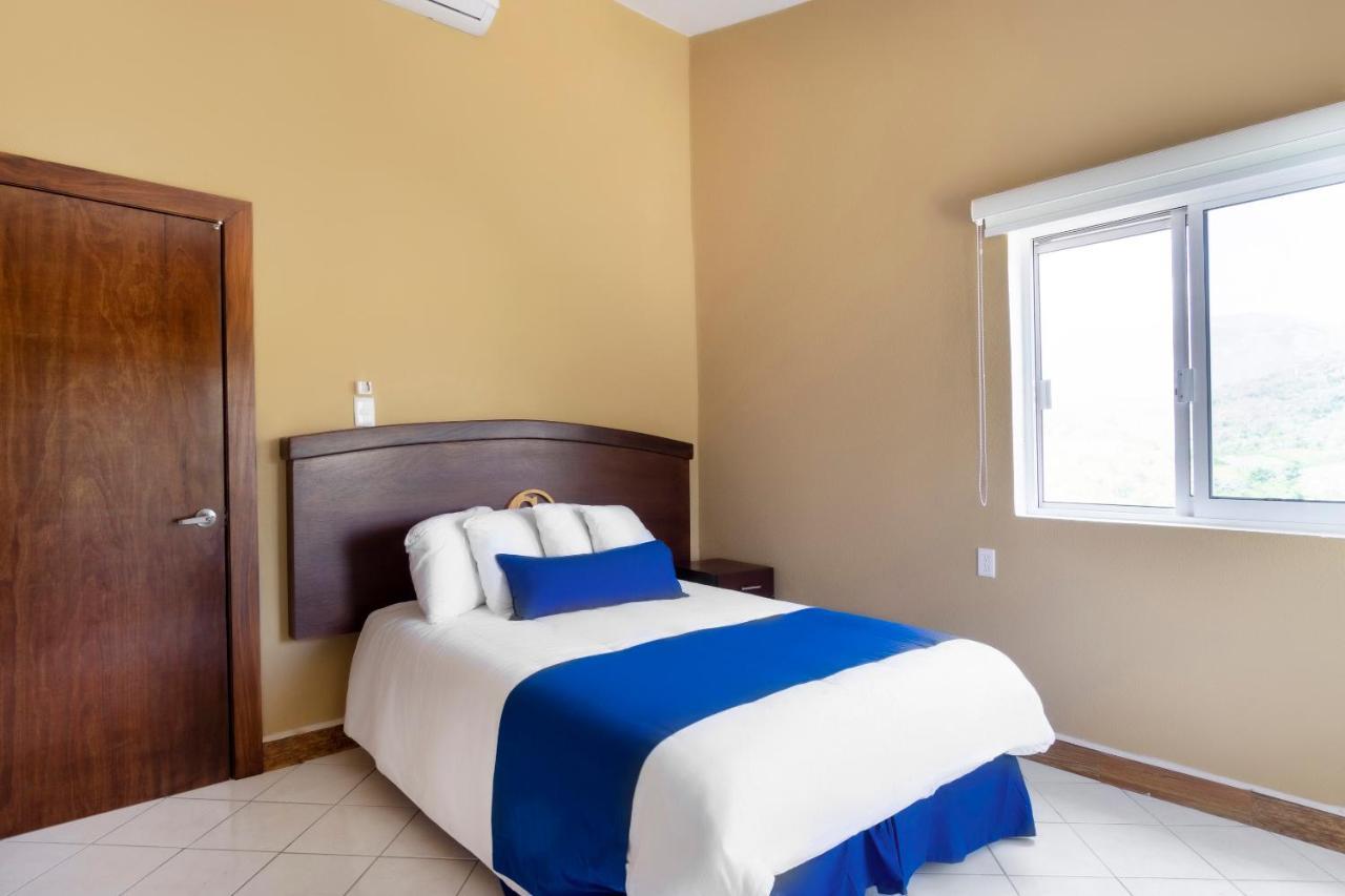 Grand View Suites Manzanillo Exterior foto